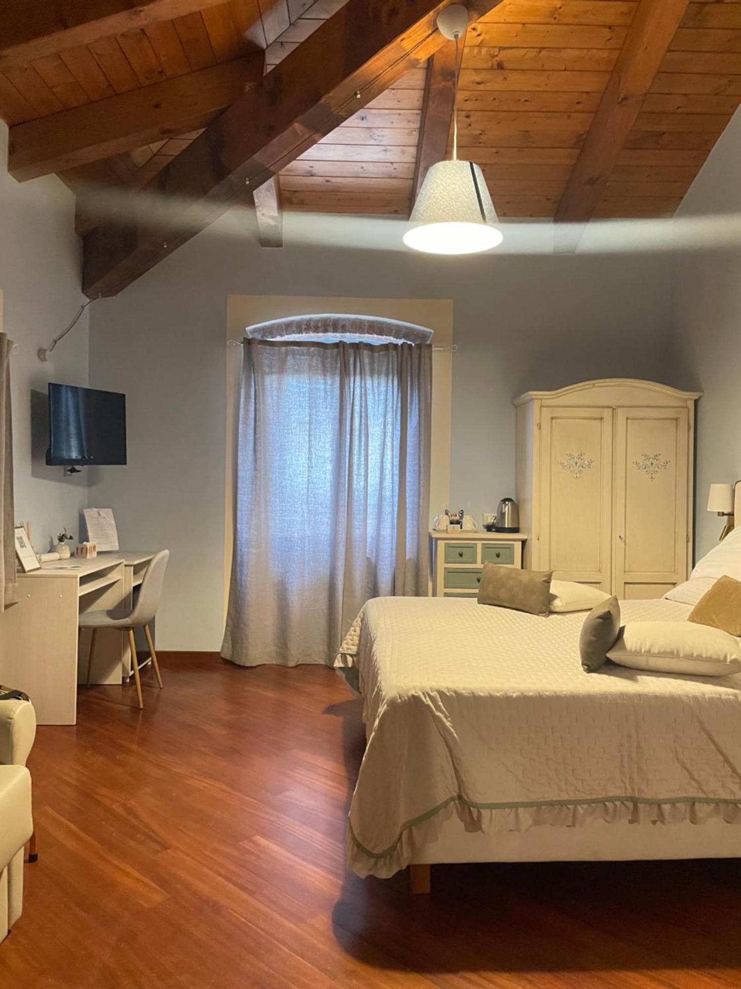 Locanda De Banchieri Fosdinovo Bagian luar foto