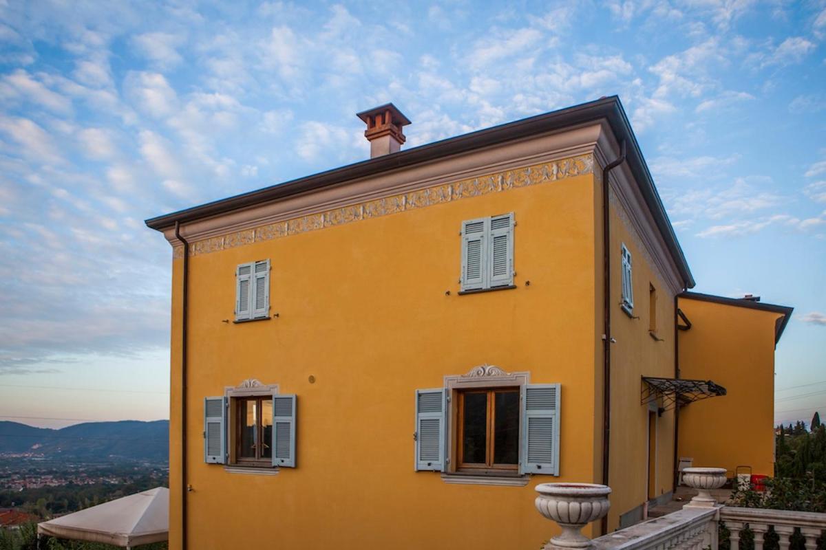 Locanda De Banchieri Fosdinovo Bagian luar foto