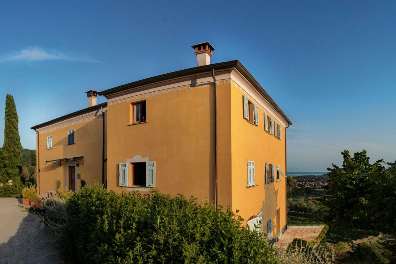 Locanda De Banchieri Fosdinovo Bagian luar foto